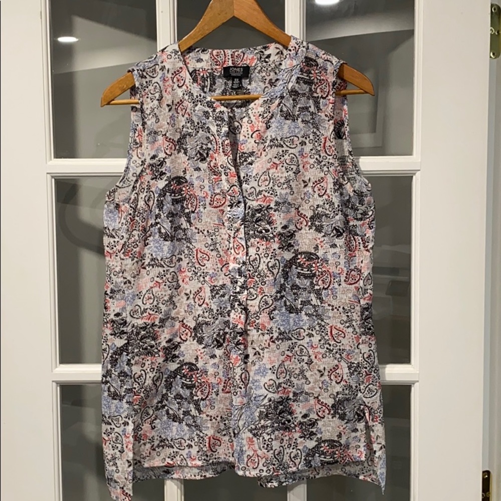 Paisley Sleeveless Top